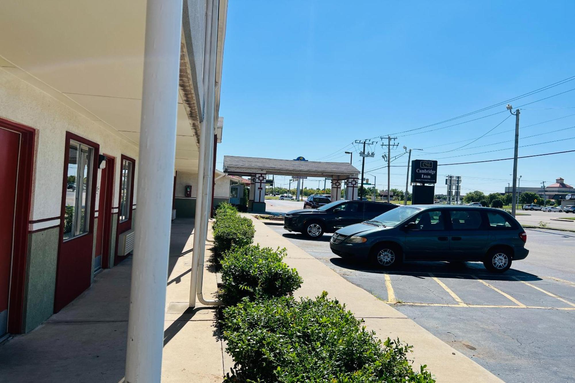 Cambridge Inn Oklahoma City Luaran gambar